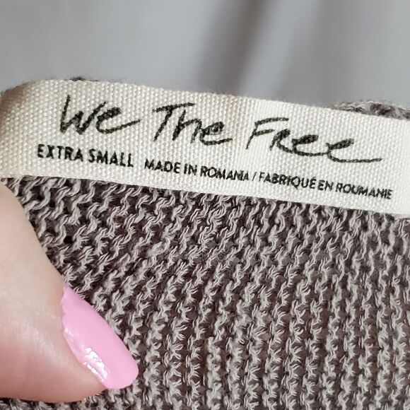 We The Free | Gray Tiered Sweater | Size Extra Small - Picture 2 of 5